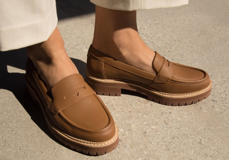 Toms Cara Leather Loafer Brown | YKGWEN-506